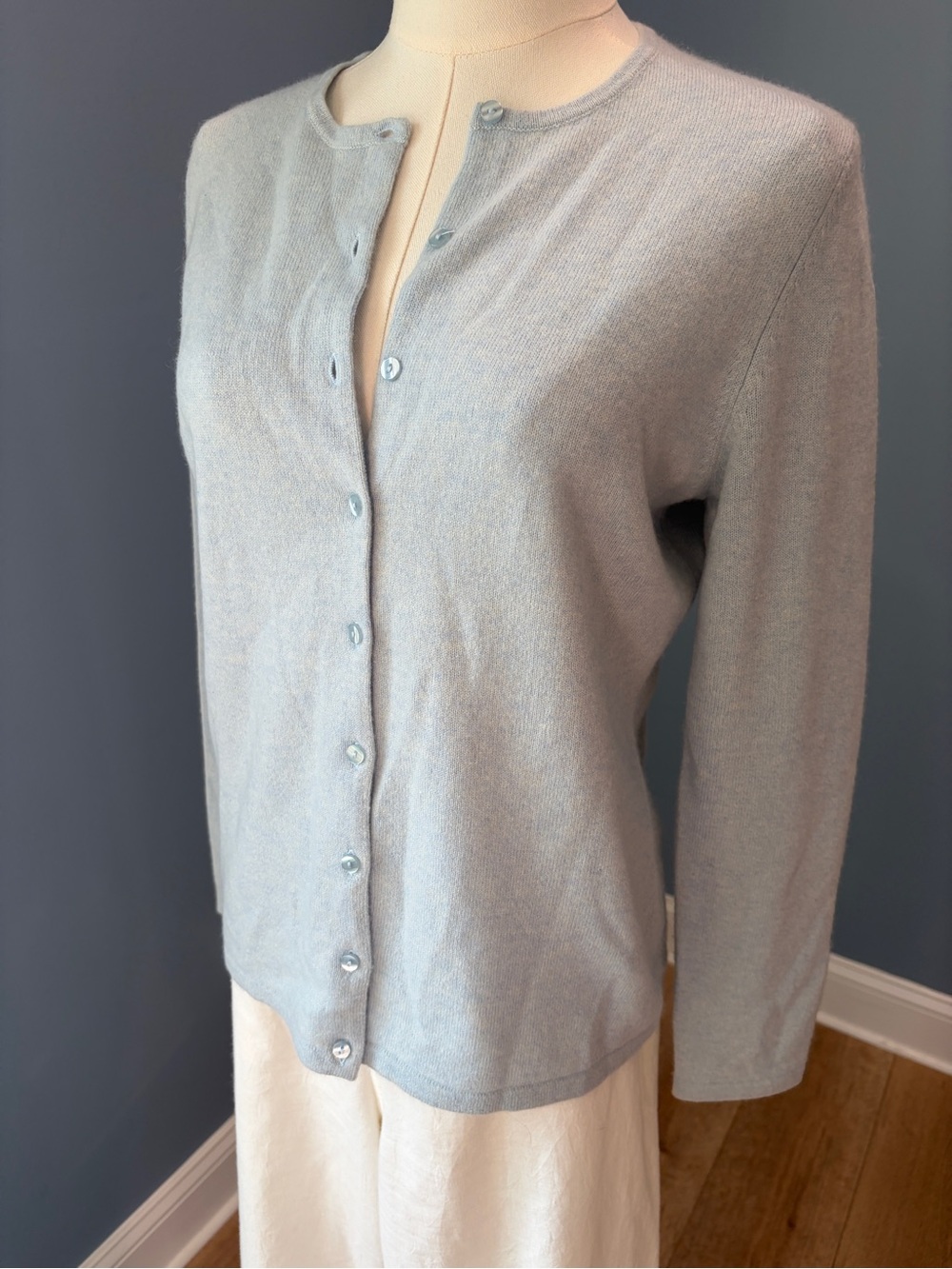 Lord & Taylor 100% Cashmere Cardigan Sweater Light Blue Petite Medium PM - Picture 2 of 8